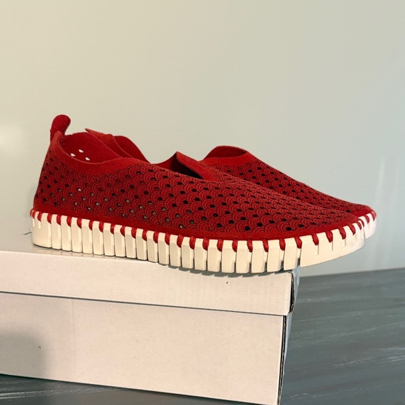 Women’s Ilse Jacobsen Deep Red Slip-On - Picture 7 of 7